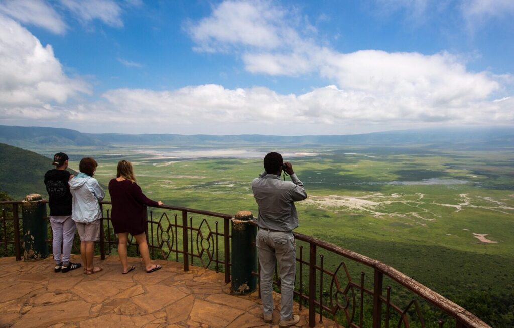 ngorongoro crater, tanzania, africa, nature, crater, park, safari, travel, wild, landscape, green, grass, tourism, grassland, natural, sky, cloud, outdoor, plain, ngorongoro crater, ngorongoro crater, ngorongoro crater, ngorongoro crater, ngorongoro crater